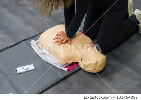 first aid course - company safety - cardiac massage - Basic Life Support 133754852