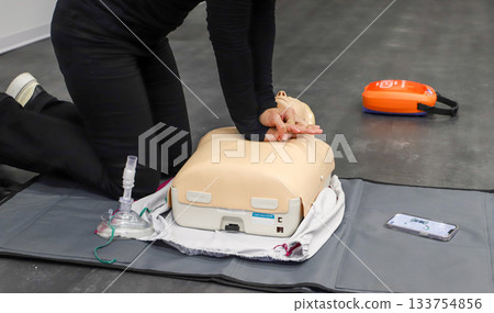 first aid course - company safety - cardiac massage - Basic Life Support 133754856