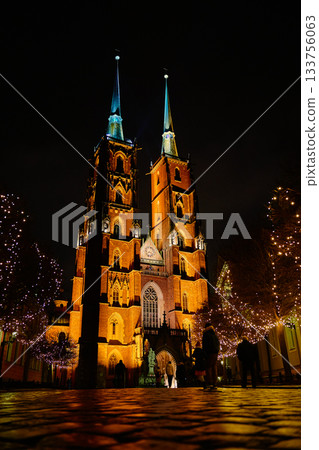 Illuminated Wroclaw Cathedral with Christmas lights at night Illuminated Wroclaw Cathedral with Christmas lights at night 133756063