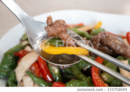 Green dragon, chili, beef, stir-fried beef, stir-fried chili beef, stir-fried beef Green dragon, chili, beef, stir-fried beef, stir-fried chili beef, stir-fried beef 133758049