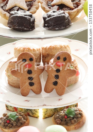 Cute Ginger Man Cookies 133758458