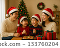 A family full of smiles at Christmas 0160 133760204