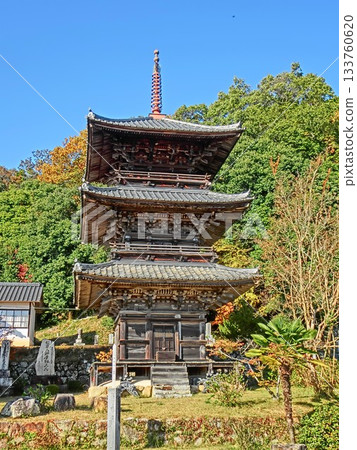 岡山縣岡山市北區日蓮宗寺廟成壽寺：三層寶塔 133760620