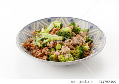 綠花椰菜豬肉炒菜 133762309