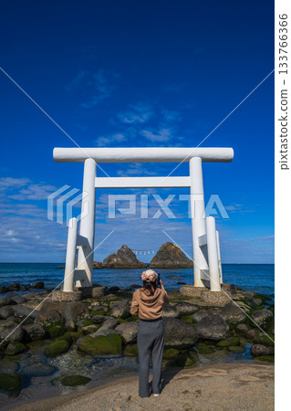 The couple rocks of Sakurai Futamigaura in Itoshima 133766366