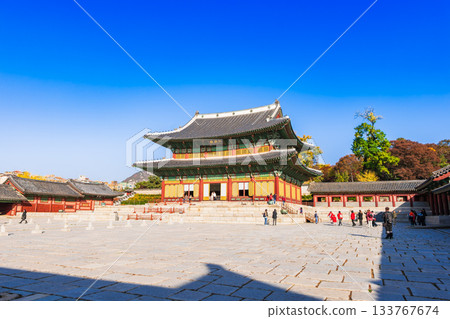 Autumn in Seoul, Changdeokgung Palace, Injeongjeon 133767674