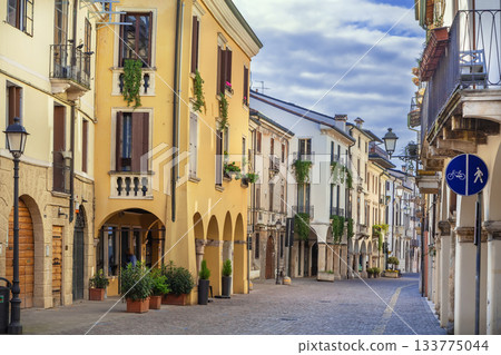 Street in Vicenza, Italy Street in Vicenza, Italy 133775044