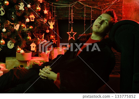 Relaxing evening featuring Christmas decor and nostalgic warmth Relaxing evening featuring Christmas decor and nostalgic warmth 133775852