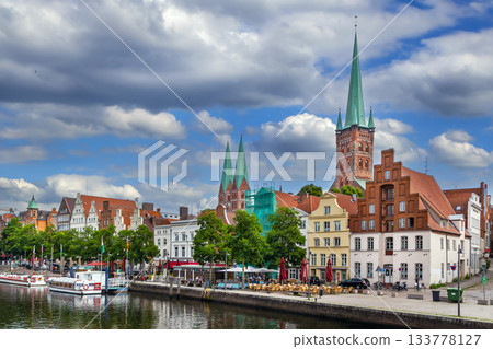 Historic houses on the Trave River embankment in Lubeck, Germany Historic houses on the Trave River embankment in Lubeck, Germany 133778127
