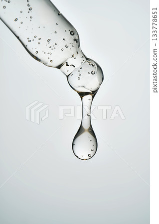 Cosmetic pipette dropping serum for skin care 133778651