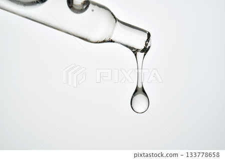 Cosmetic pipette dropping serum or facial oil fluid 133778658