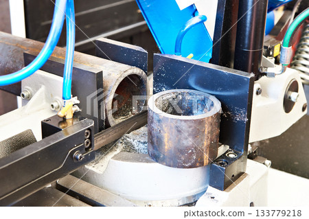 Automatic band saw Automatic band saw 133779218