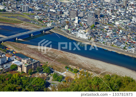 從岐阜城眺望長良川方向的城市景觀 133781973