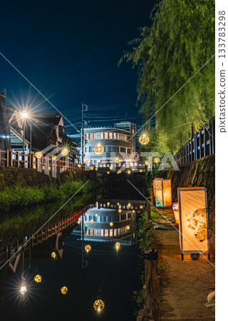 小野川沿岸的夜景燈光和佐原竹球燈的城鎮風光 133783298