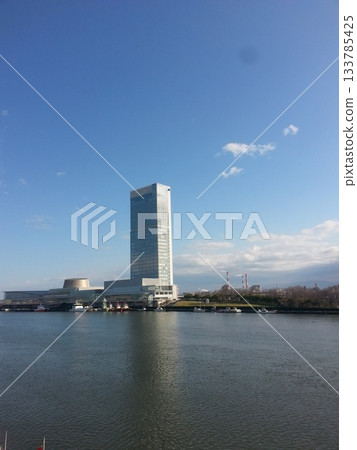 從信濃川眺望時之展覽館 從信濃川眺望時之展覽館 133785425