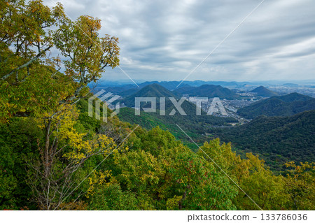 從金華山展望台眺望犬山市的城市景觀 133786036