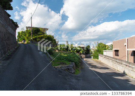 Clear skies, back alley streets, and a crossroads Clear skies, back alley streets, and a crossroads 133786394