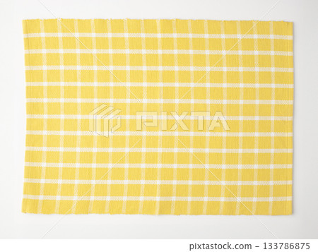 黃色格子餐墊 133786875