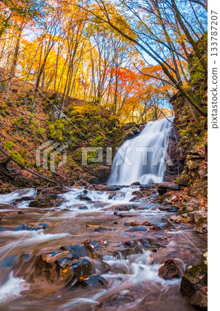 淺間瀑布（秋季） 133787207