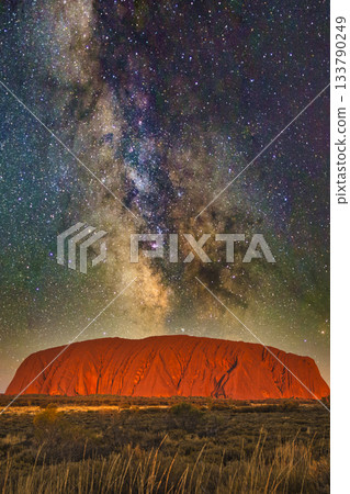 澳洲世界遺產烏魯魯的壯麗景色 133790249