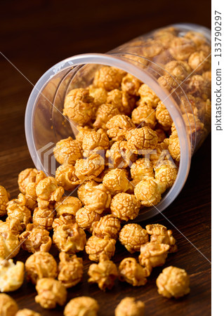 焦糖爆米花 133790297