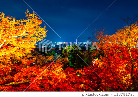 Autumn leaves illuminated at Kiyomizu-dera Temple and the streets of Kyoto 133791753