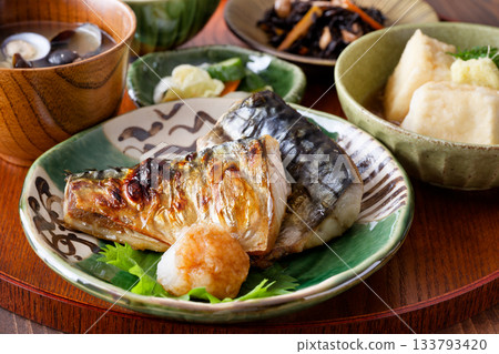 Grilled salted mackerel 133793420