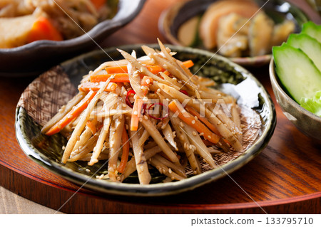 Kibo burdock Kibo burdock 133795710