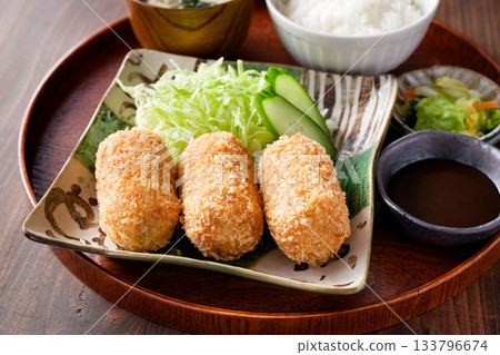 土豆炸丸子 133796674