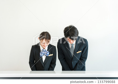 Counter, concierge working at the front desk, hotelier, male and female front desk staff (bow) Counter, concierge working at the front desk, hotelier, male and female front desk staff (bow) 133799088