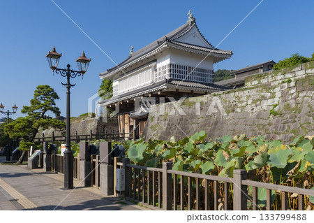 鹿兒島城的五郎門在藍天的襯托下格外醒目。 133799488