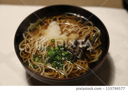 Luxurious banquet dinner at Kikuya Ryokan in Shuzenji Onsen - Soba 133799577