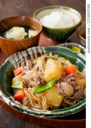 肉和土豆 133800598