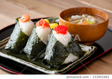 rice ball rice ball 133801662