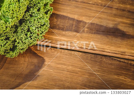 Parsley on chopping board 133803027