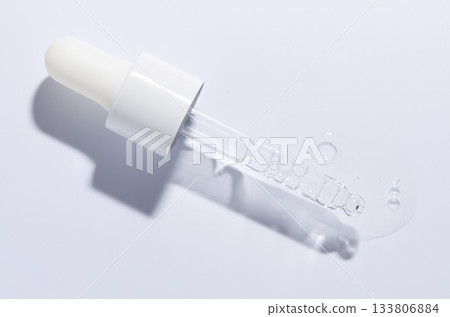 Liquid cosmetic product for the skin or medicine in a pipette. 133806884