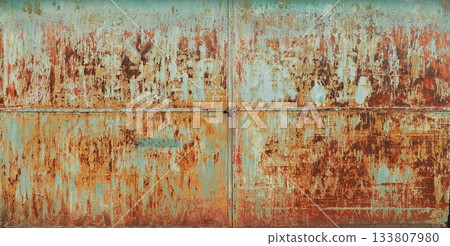 一扇鏽跡斑斑、油漆剝落、佈滿刮痕的鐵門 一扇鏽跡斑斑、油漆剝落、佈滿刮痕的鐵門 133807980