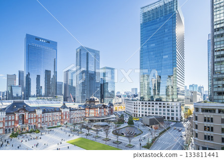 從觀景台眺望東京車站 [東京都千代田區] 133811441