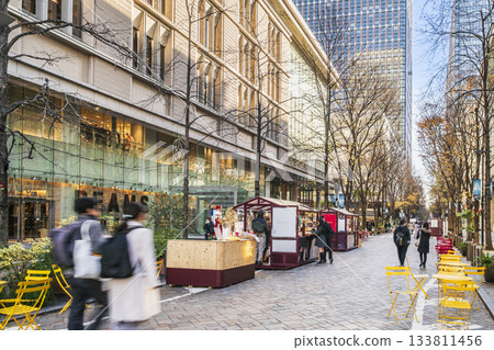 東京站丸之內仲通商店街[東京都千代田區] 133811456