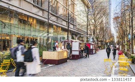 東京車站和丸之內中通街道[東京都千代田區] 133811457