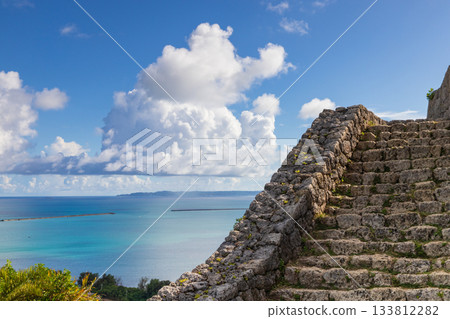 Katsuren城堡遺址的風景 133812282