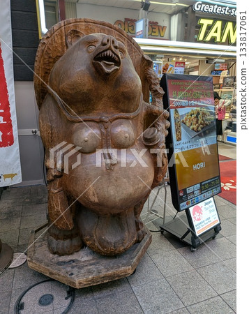 Tanukikoji on a weekday morning 133817061