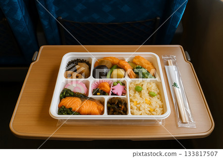 Lunch box made with mess tin Lunch box made with mess tin 133817507