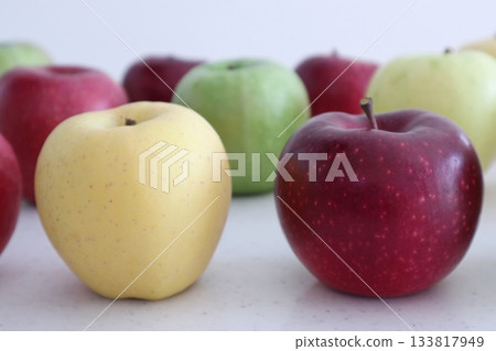 很多蘋果 133817949