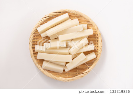 Cut rice cakes (edge mochi) Cut rice cakes (edge mochi) 133819826