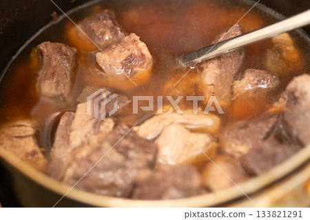 Image of braised bigeye tuna Image of braised bigeye tuna 133821291