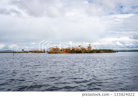 Floating island "Uros Titino" on Lake Titicaca in Peru 133824022