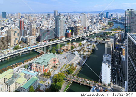 大阪中之島的秋景 133824547