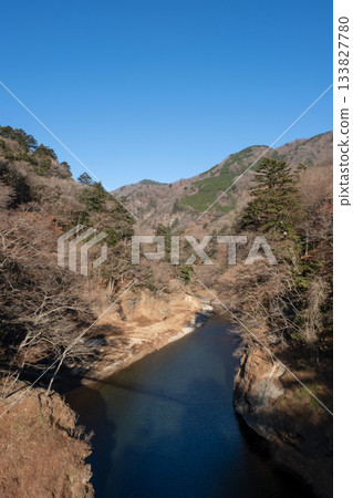從步道上看到的深秋鹽原谷景色 從步道上看到的深秋鹽原谷景色 133827780