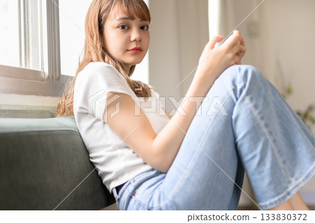 Cute girl portrait 133830372
